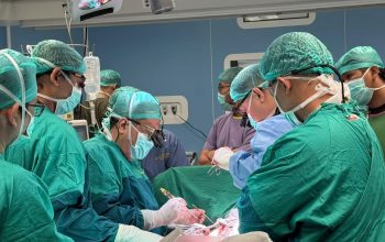 Tim dokter dari RSUD Arifin Achmad Provinsi Riau melakukan operasi bypass jantung modern tanpa menggunakan mesin pengganti jantung dan paru-paru (heart lung machine).