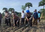 Polsek Kawasan Pelabuhan Ajak Warga Manfaatkan Lahan Kosong untuk Pertanian Demi Dukung Ketahanan Pangan