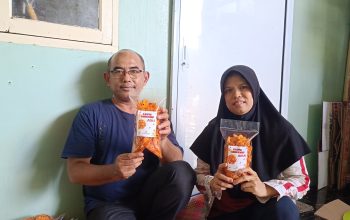 Mantan Karyawan Hotel di Pekanbaru Raup Omzet Rp15 Juta per Bulan dari Usaha Kripik Singkong