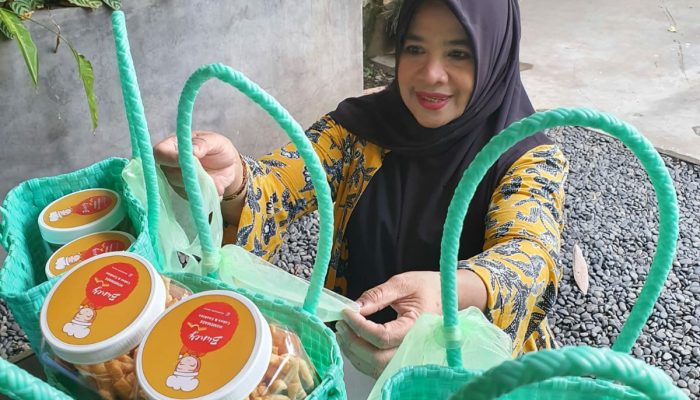 Kisah UMKM di Cimahi, Omzet Meningkat Berkat Pelatihan Sertifikasi Halal BRI Peduli 