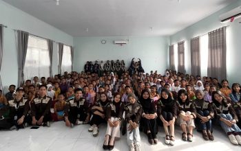 Mahasiswa FBN Universitas Riau Edukasi Bahaya Judi Online kepada Pelajar SMPN 44 Pekanbaru