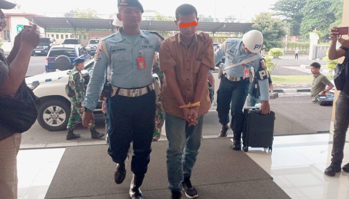 Koper Terbaca X-Ray, Avsec dan TNI AU Gagalkan Penyelundupan 1 Kg Sabu di Bandara SSK II